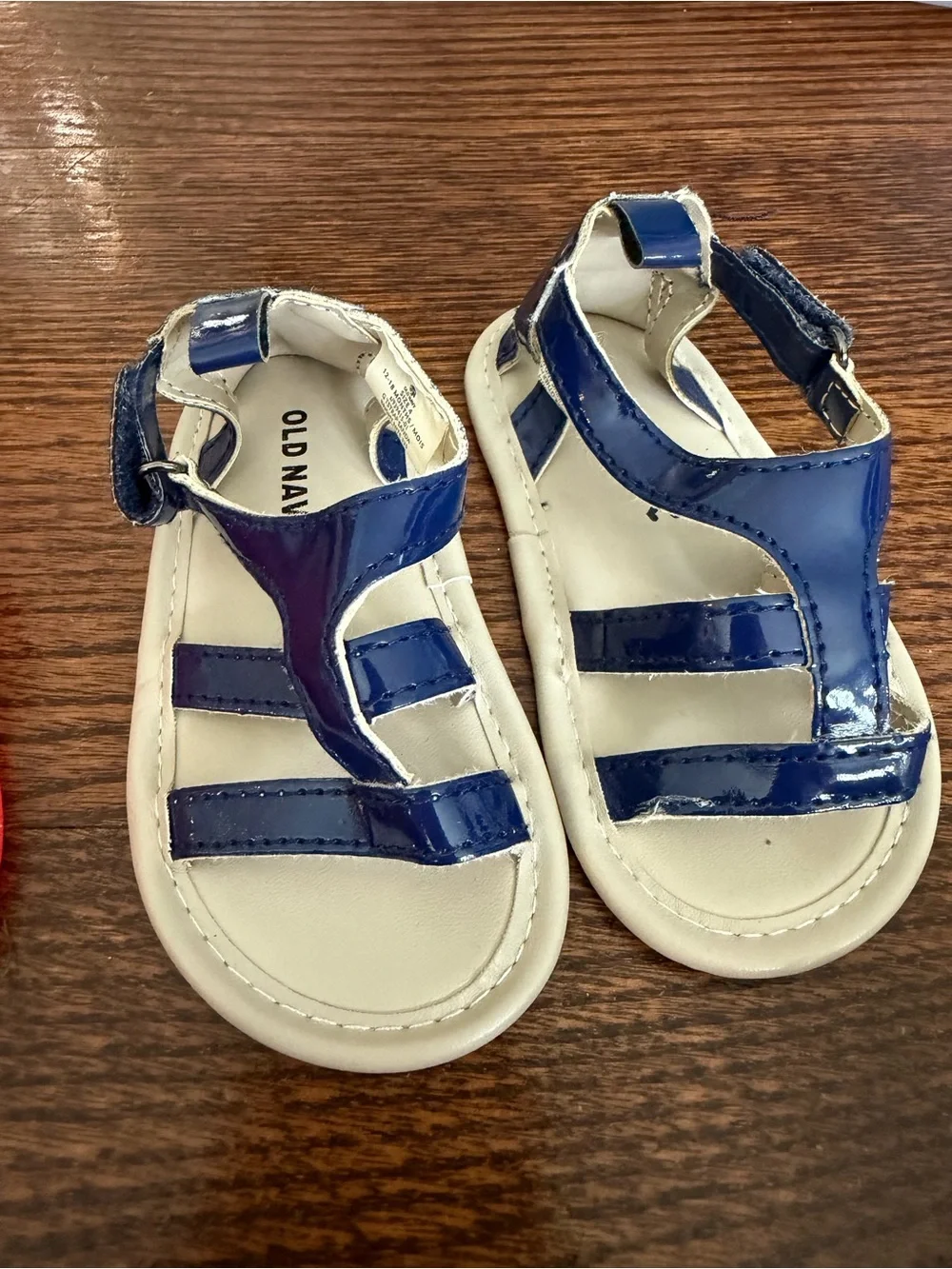 Lot of Baby Girl Old Navy Shows 6 Pair